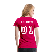 Laden Sie das Bild in den Galerie-Viewer, Women’s Premium T-Shirt &quot;Queen 01&quot; - dark pink
